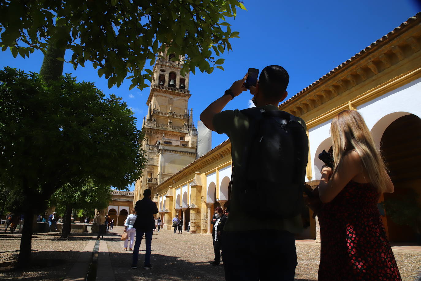 El ambiente en la Judería y el Centro de Córdoba, en imágenes