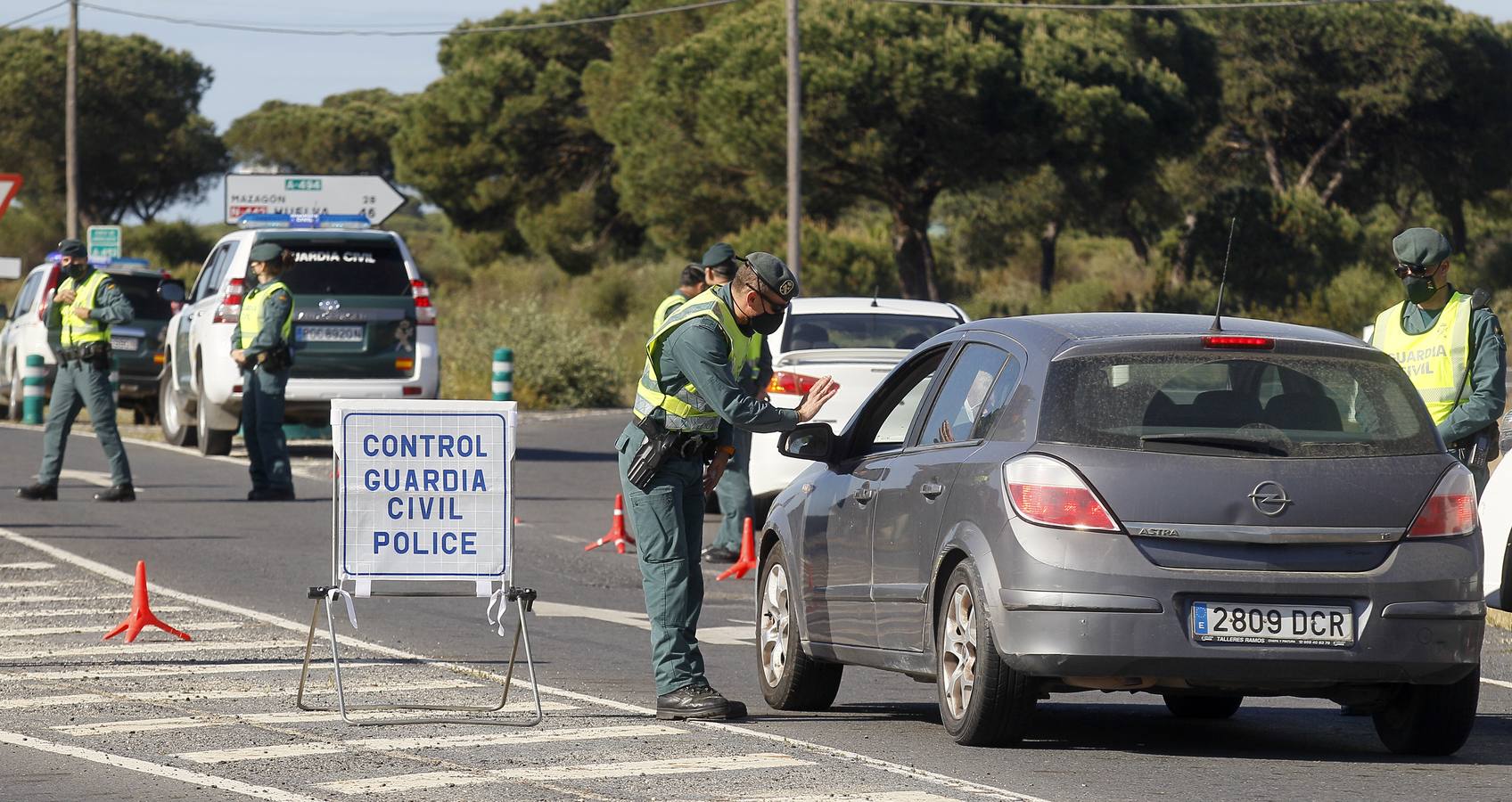 Controles a la entrada de Matalascañas