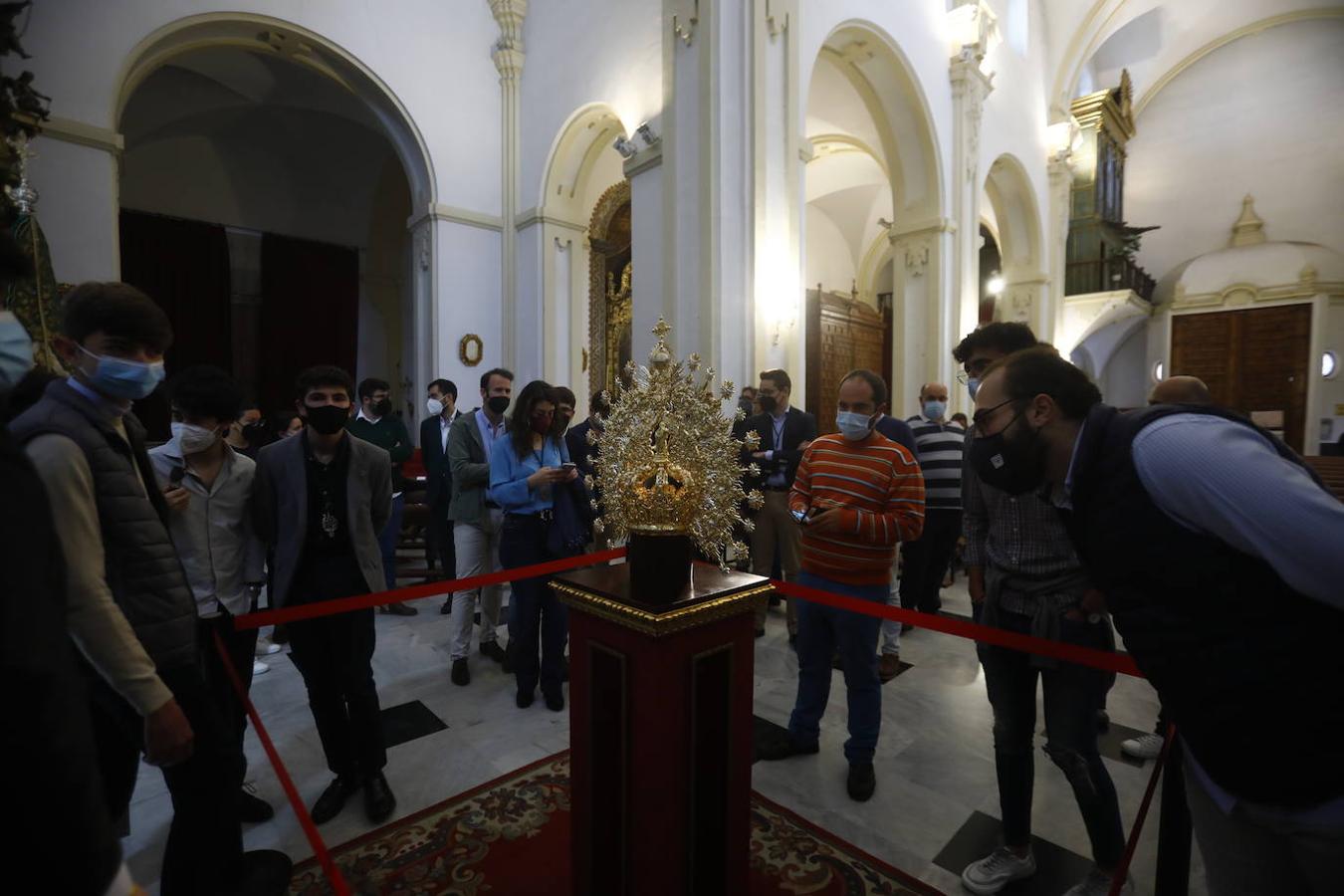 La nueva corona de la Virgen de la Esperanza de Córdoba, en imágenes