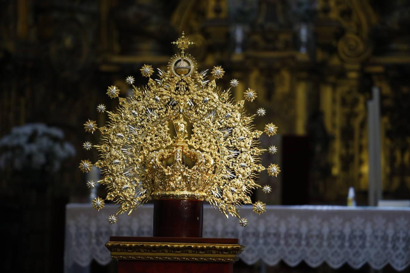 La nueva corona de la Virgen de la Esperanza de Córdoba, en imágenes