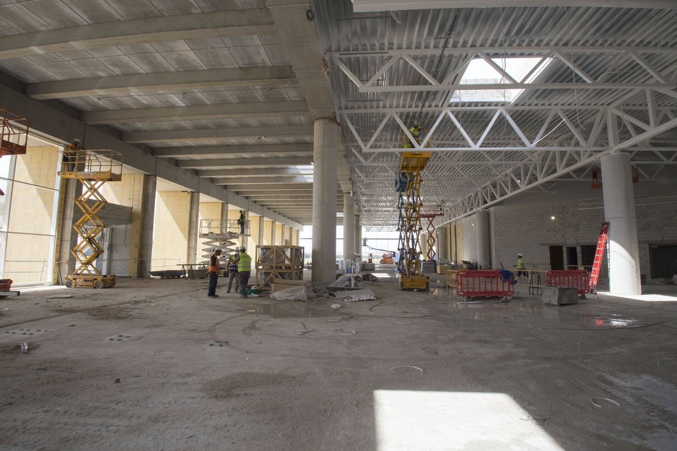 Obras en el aeropuerto de Sevilla