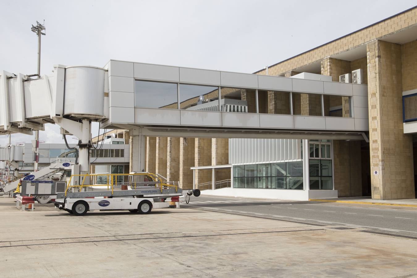 Obras en el aeropuerto de Sevilla