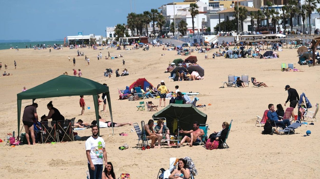 Fotogalería: Las playas de Cádiz, el primer fin de semana con movilidad