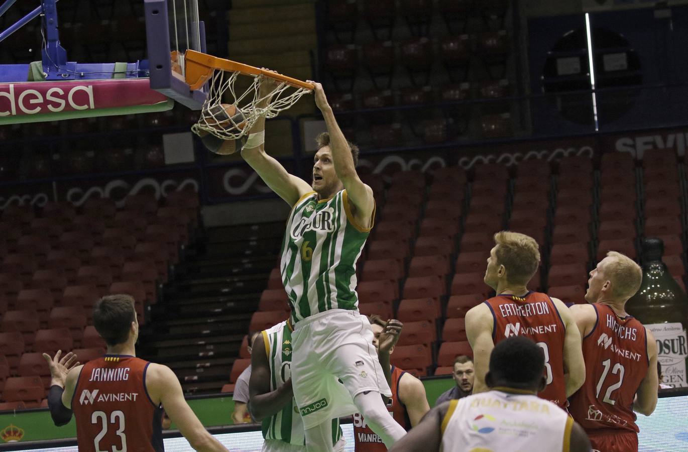 Partido entre el Coosur Real Betis y el Baxi Manresa