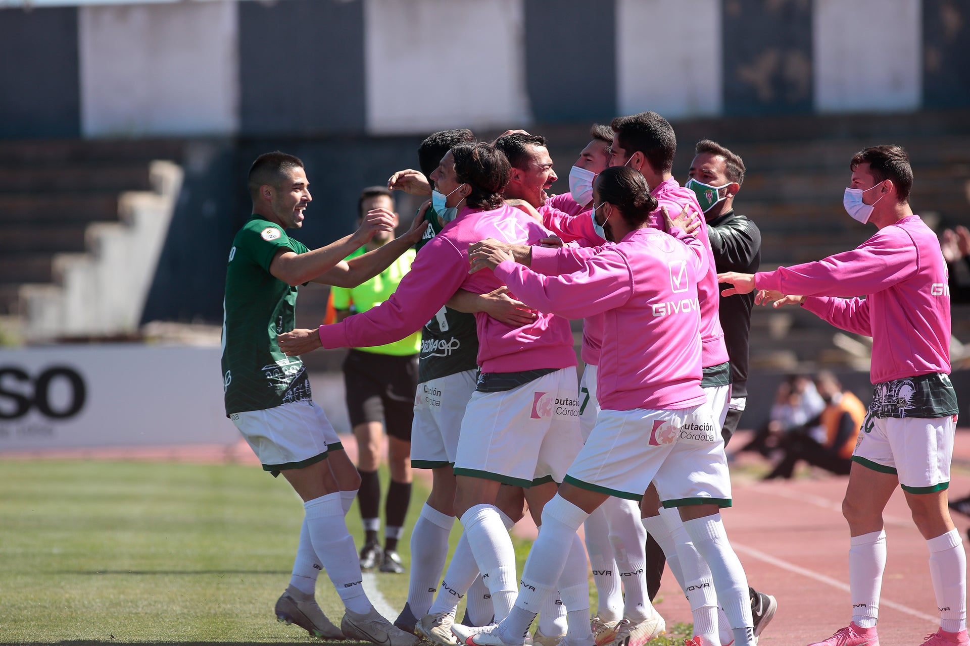 Las mejores imágenes del Linense - Córdoba CF