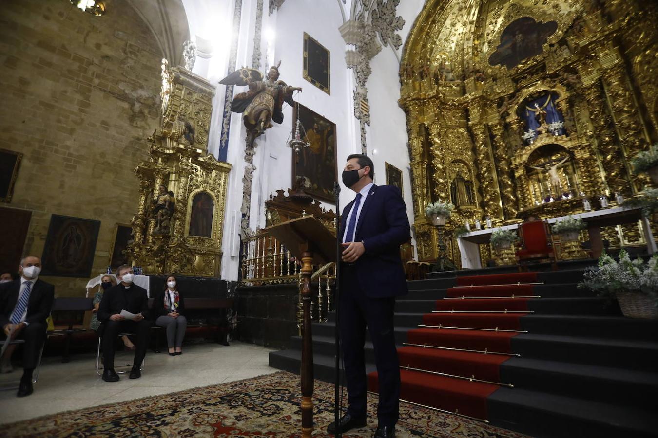 La nueva iluminación de la iglesia de San Francisco de Córdoba, en imágenes