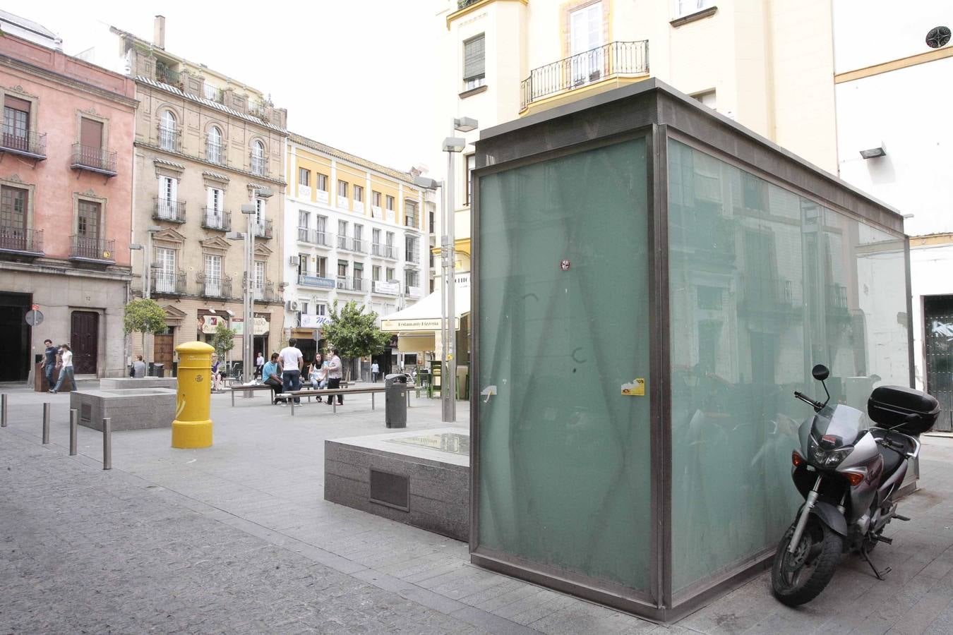 Cisternas (plaza. de la Pescadería). ‘Sevilla antigua. De Tartessos a Híspalis’