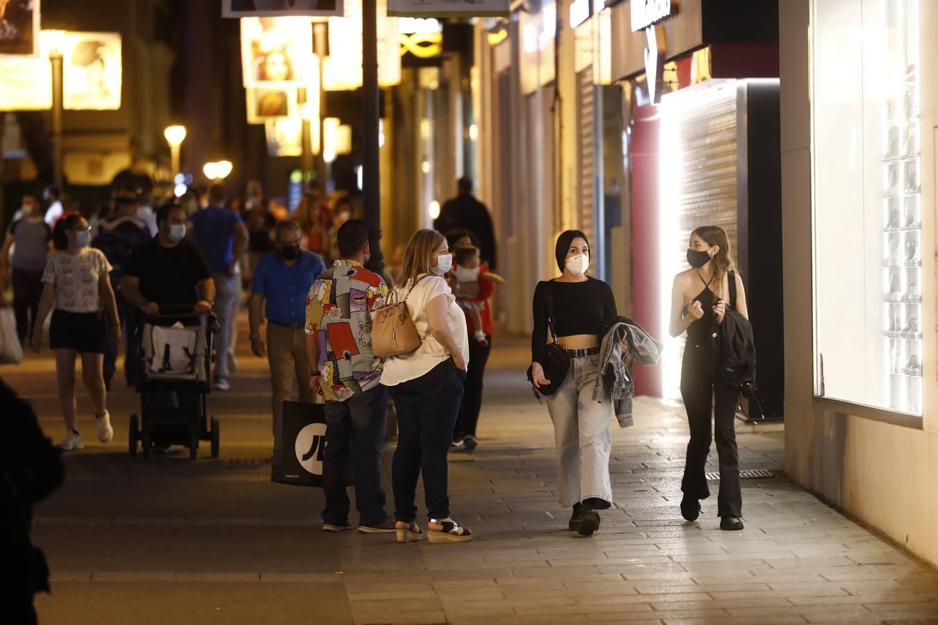 La primera noche sin toque de queda en Córdoba, en imágenes