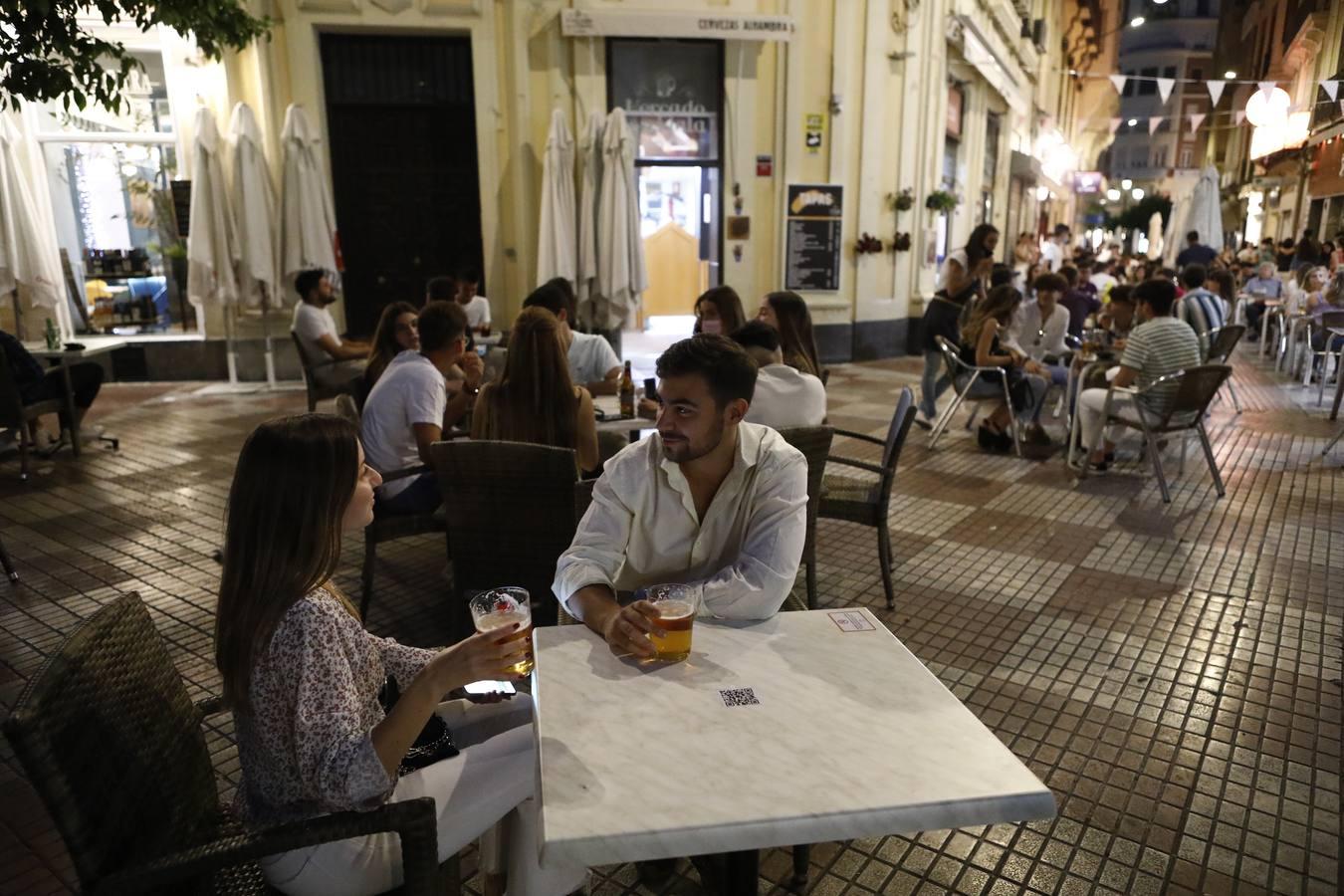 La primera noche sin toque de queda en Córdoba, en imágenes