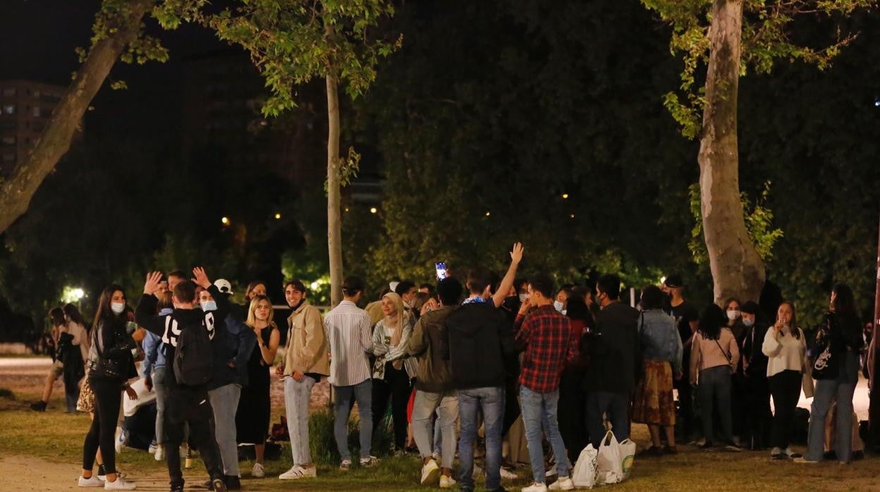 La primera noche sin estado de alarma en Valladolid, en imágenes