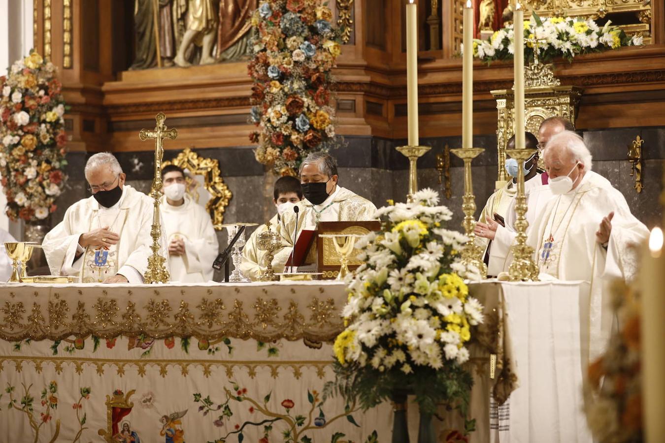 La misa en Montilla del Nuncio del Papa, en imágenes