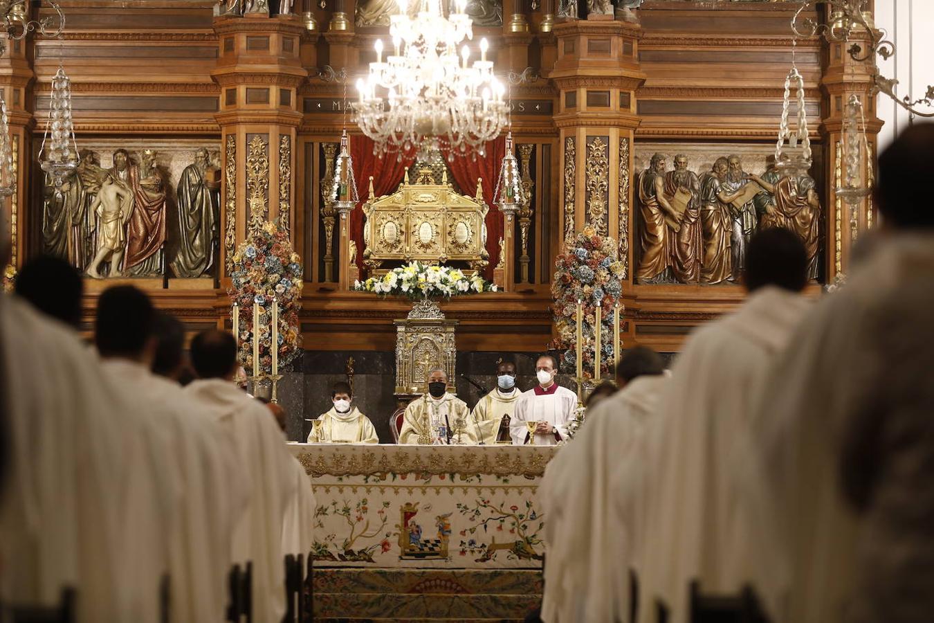 La misa en Montilla del Nuncio del Papa, en imágenes