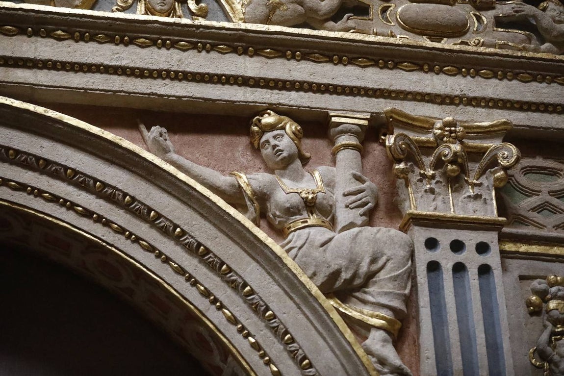 La visita del Nuncio del Papa y Juanma Moreno a las obras del Palacio Episcopal de Córdoba, en imágenes