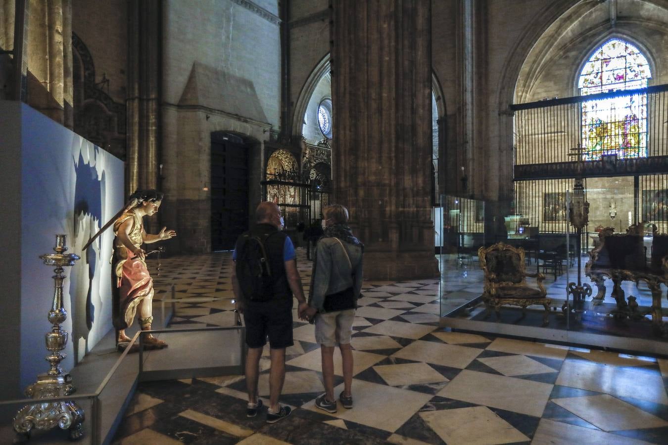 Vuelven las visitas a la Catedral de Sevilla tras el estado de alarma