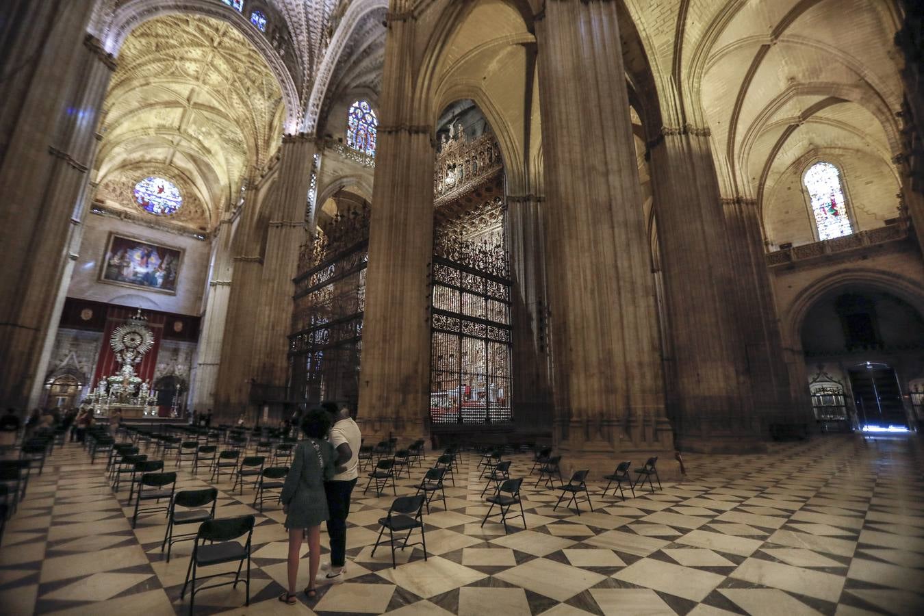 Vuelven las visitas a la Catedral de Sevilla tras el estado de alarma