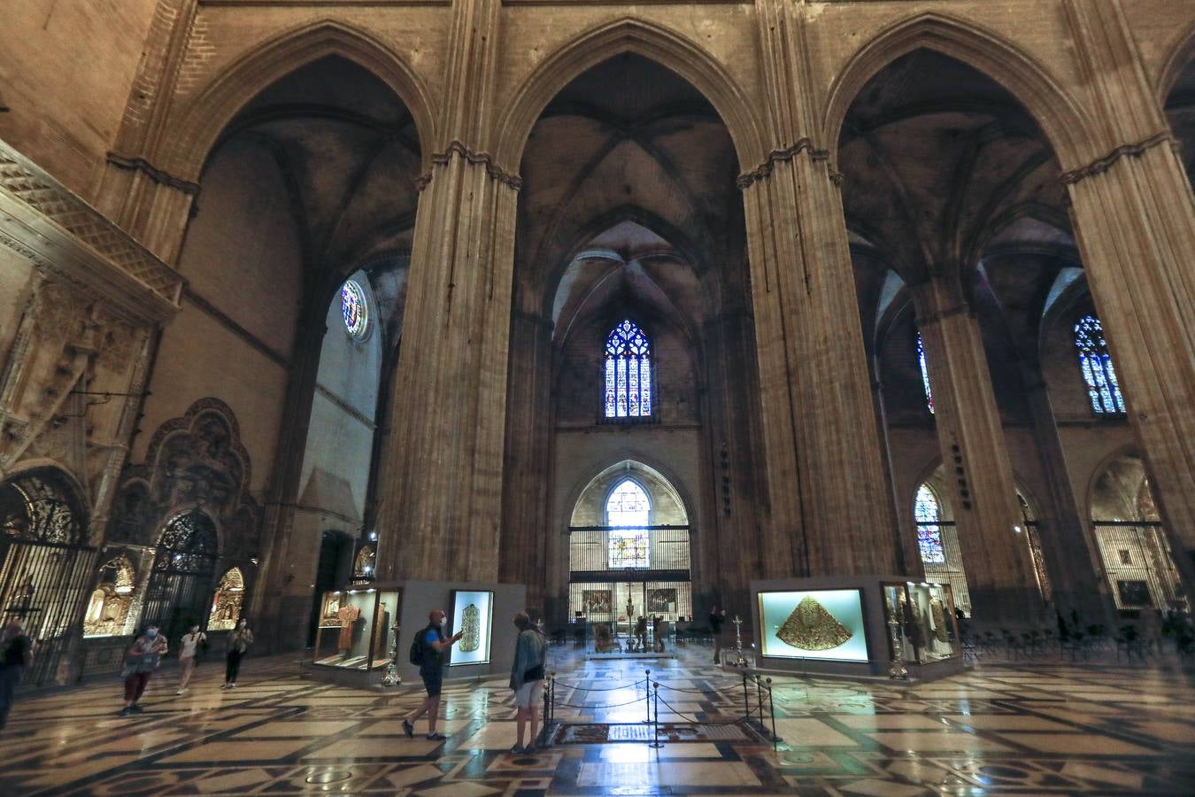 Vuelven las visitas a la Catedral de Sevilla tras el estado de alarma