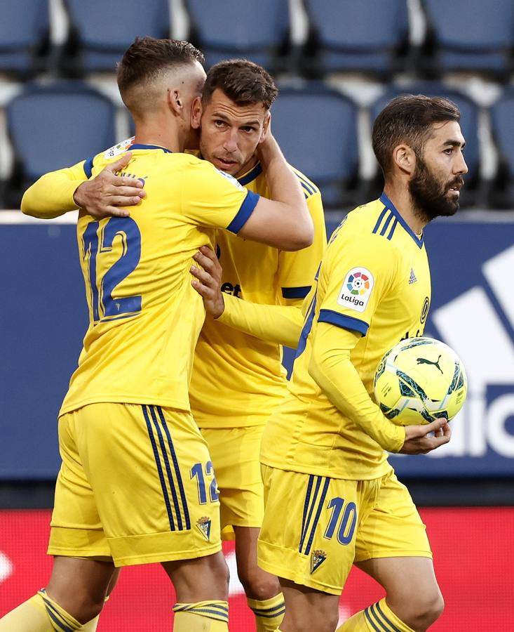 FOTOS: Las imágenes del Osasuna - Cádiz