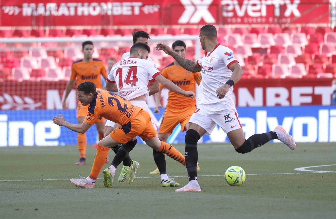 Partido entre el Sevilla F.C. y el Valencia C.F.