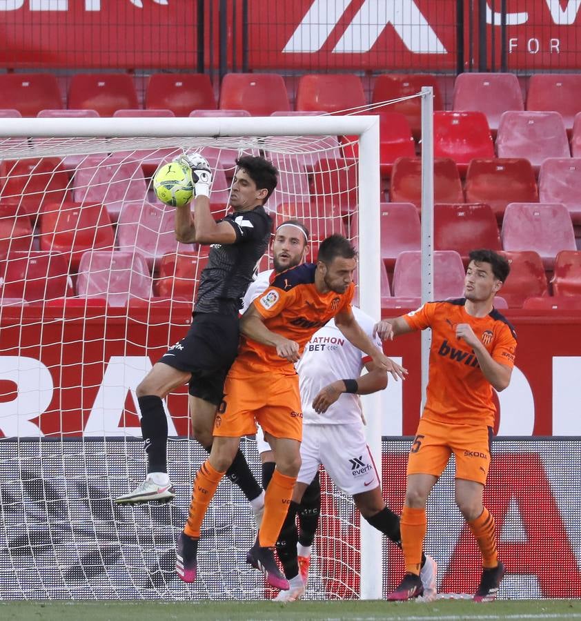 Partido entre el Sevilla F.C. y el Valencia C.F.