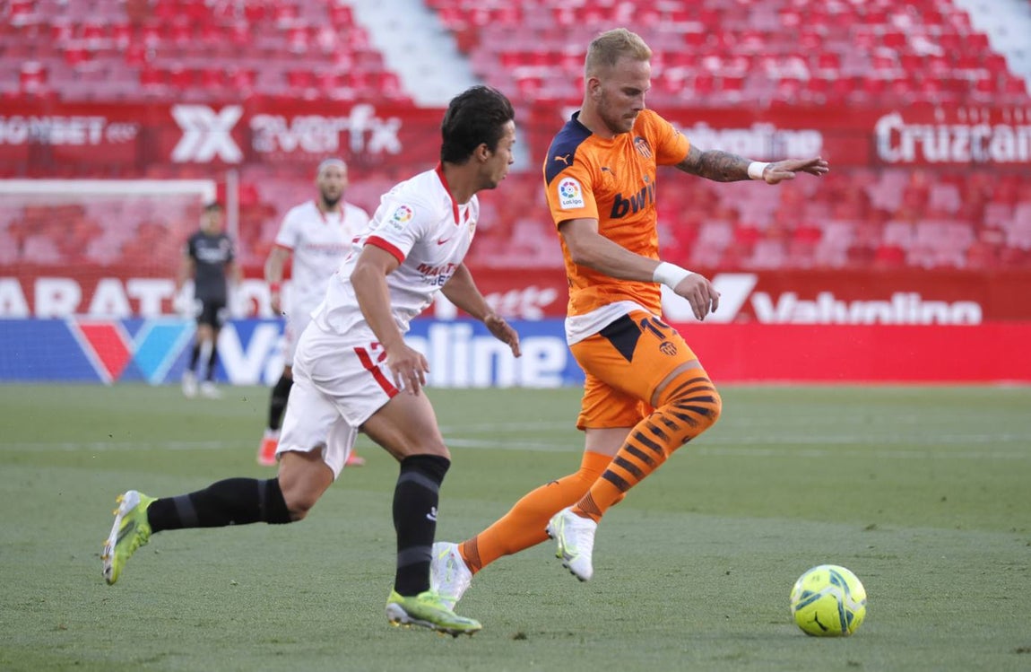 Partido entre el Sevilla F.C. y el Valencia C.F.