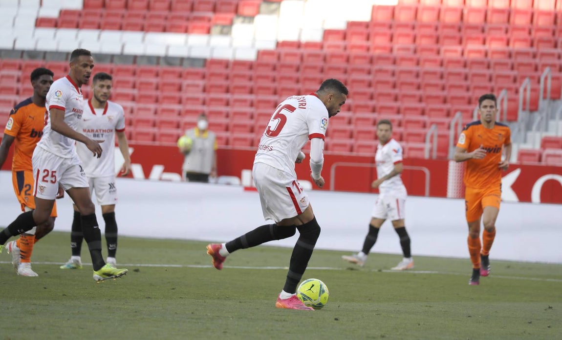 Partido entre el Sevilla F.C. y el Valencia C.F.
