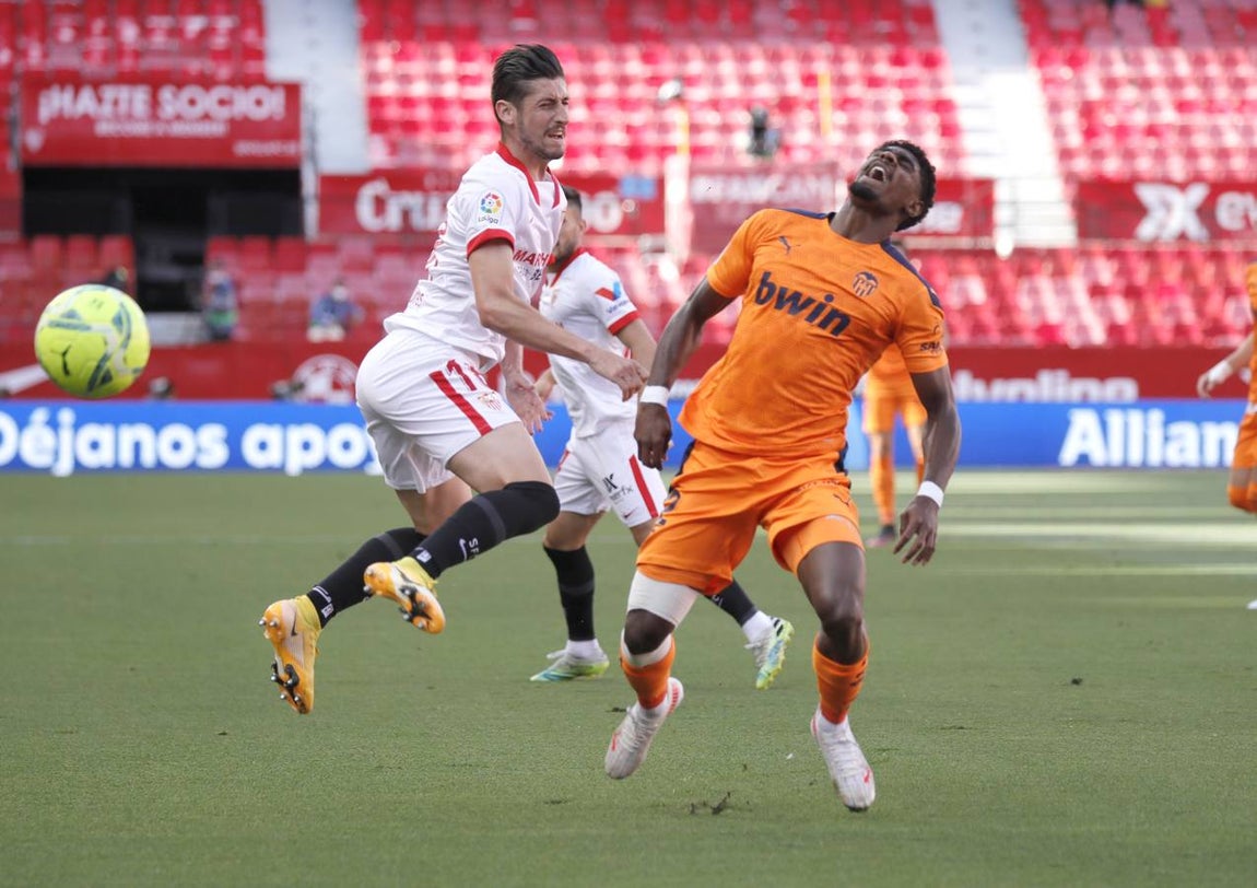 Partido entre el Sevilla F.C. y el Valencia C.F.