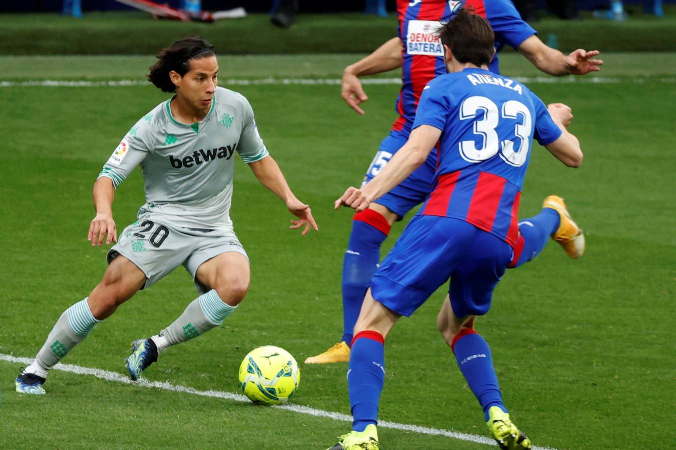 En imágenes, el partido entre el Eibar y el Betis