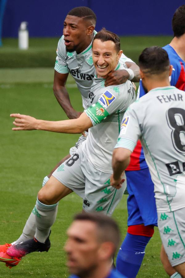 En imágenes, el partido entre el Eibar y el Betis