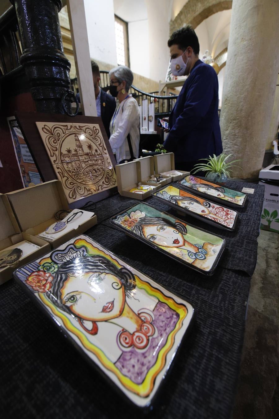 La cerámica de La Rambla en las Caballerizas Reales de Córdoba, en imágenes