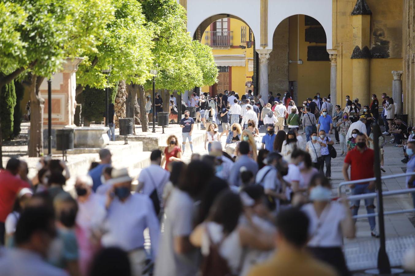 Los turistas reviven el Mayo Festivo de Córdoba con una fuerte afluencia a patios y monumentos