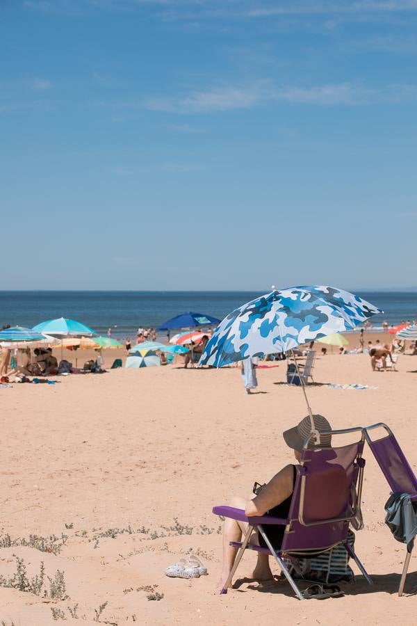 Ambiente en la playa de Punta Umbría