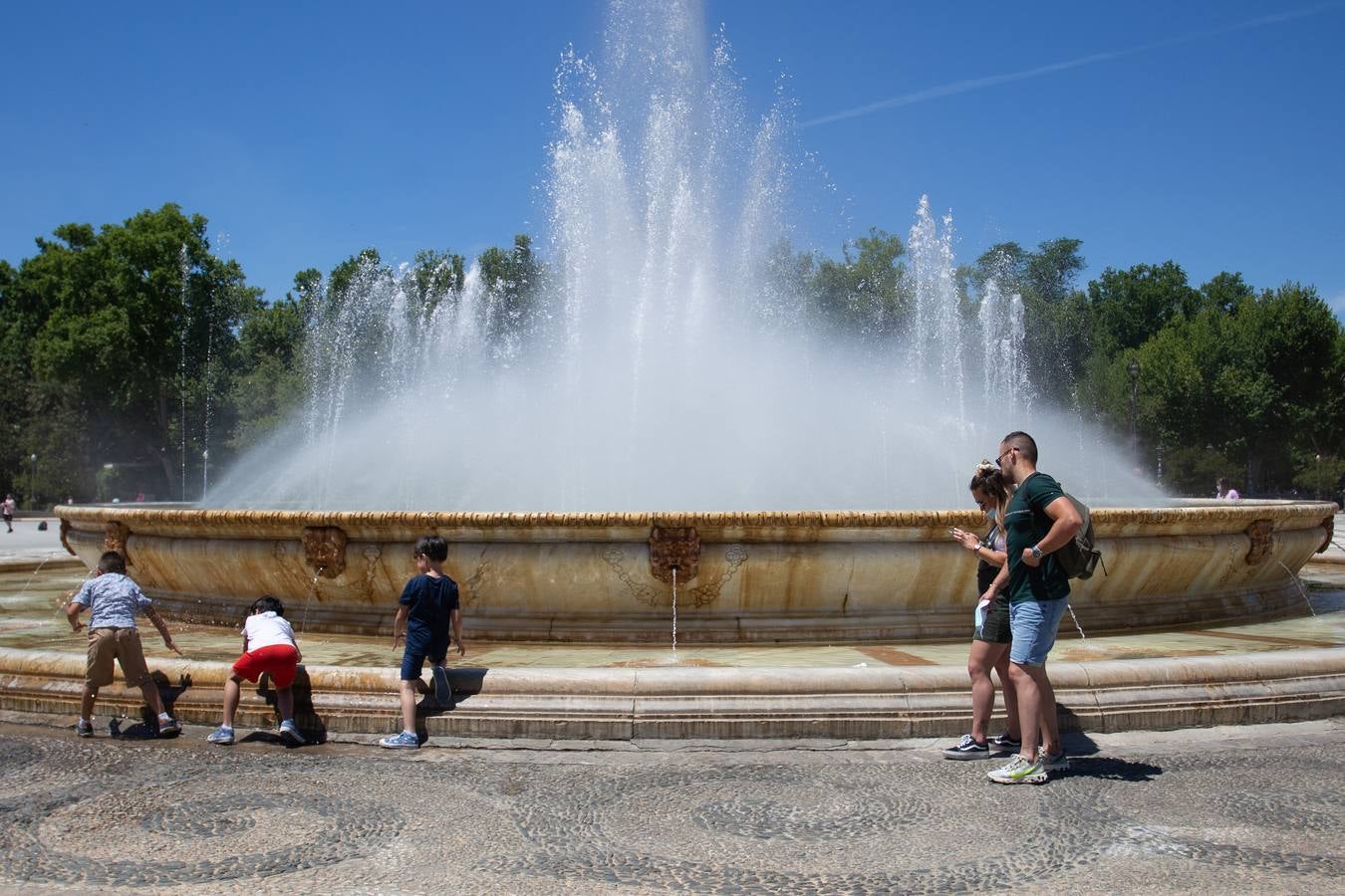 El tiempo en Sevilla: el calor se quedará toda la semana