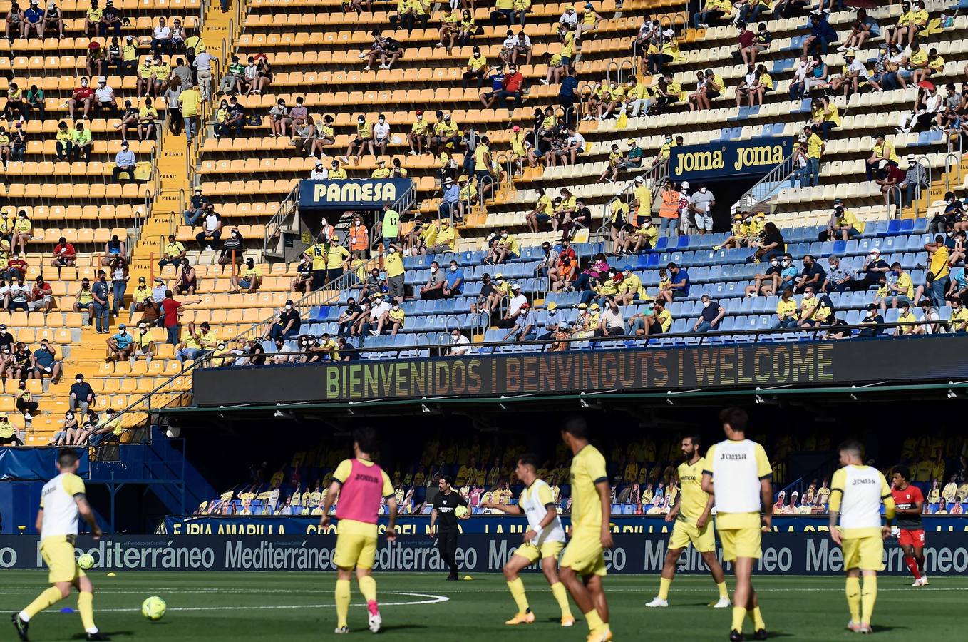 Espectadores en el estadio de la Cerámica