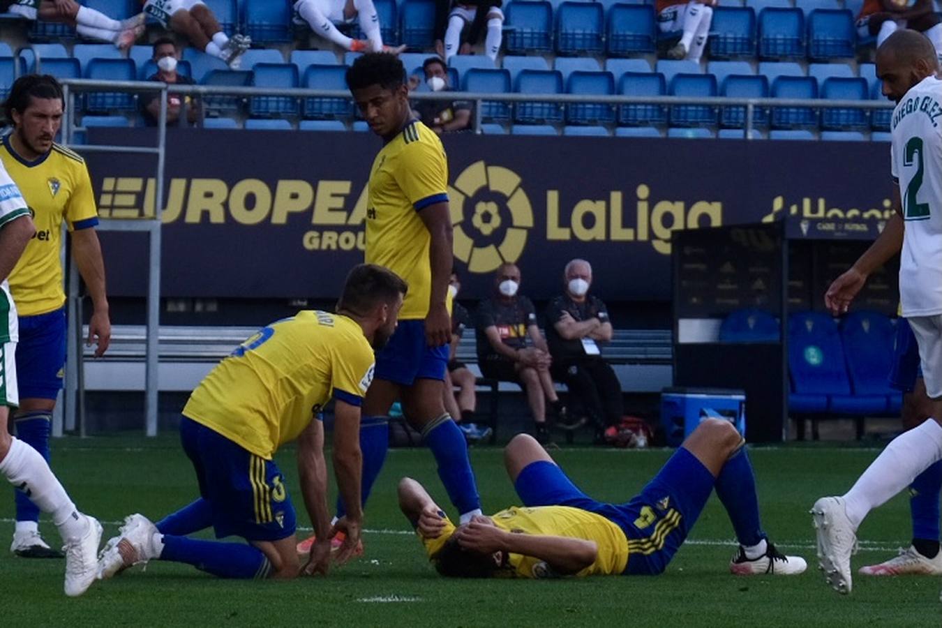 FOTOS: Las imágenes del Cádiz CF - Elche en Carranza