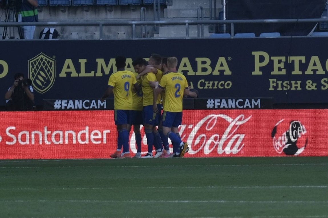 FOTOS: Las imágenes del Cádiz CF - Elche en Carranza