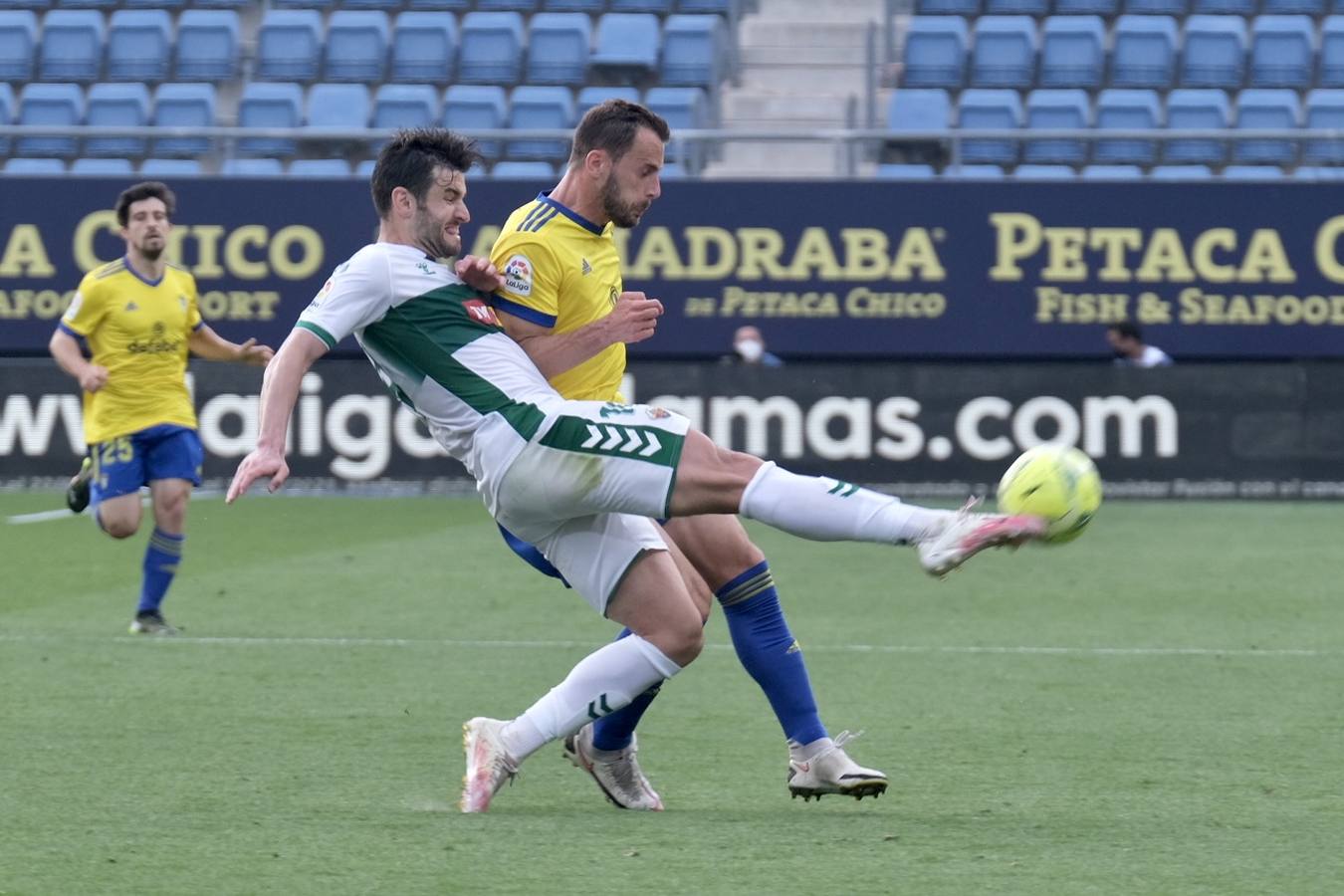 FOTOS: Las imágenes del Cádiz CF - Elche en Carranza