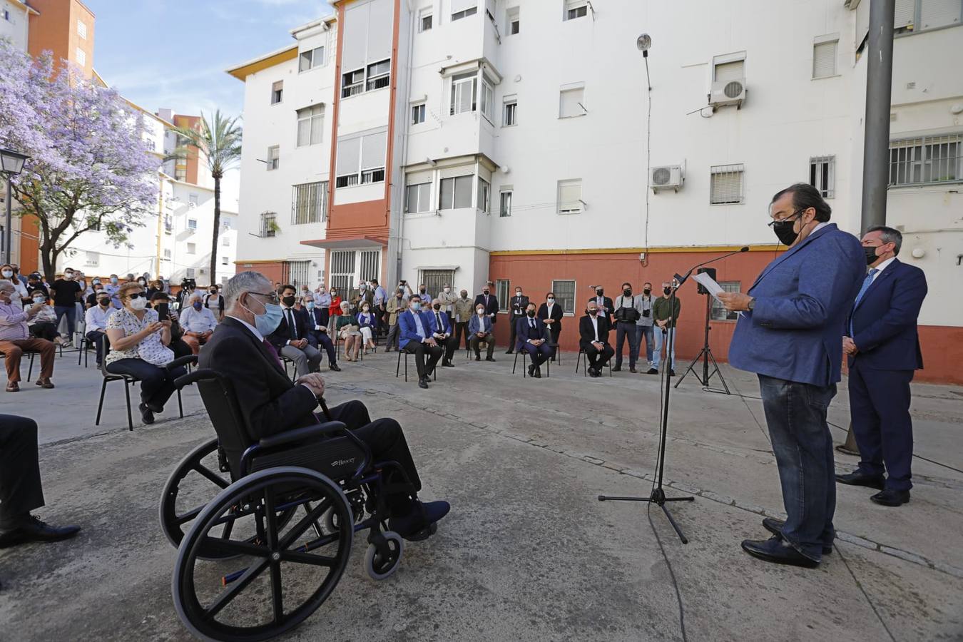 Los fotógrafos Serrano ya tienen calle en Sevilla