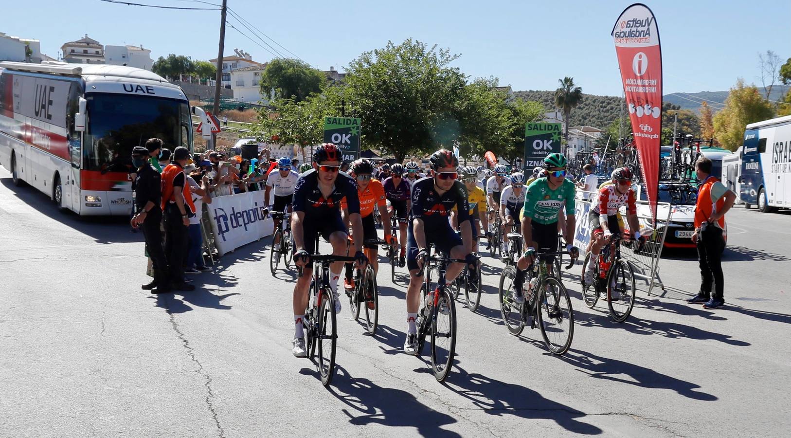 La Vuelta a Andalucía por Iznájar, Lucena, Cabra, Priego y Almedinilla, en imágenes