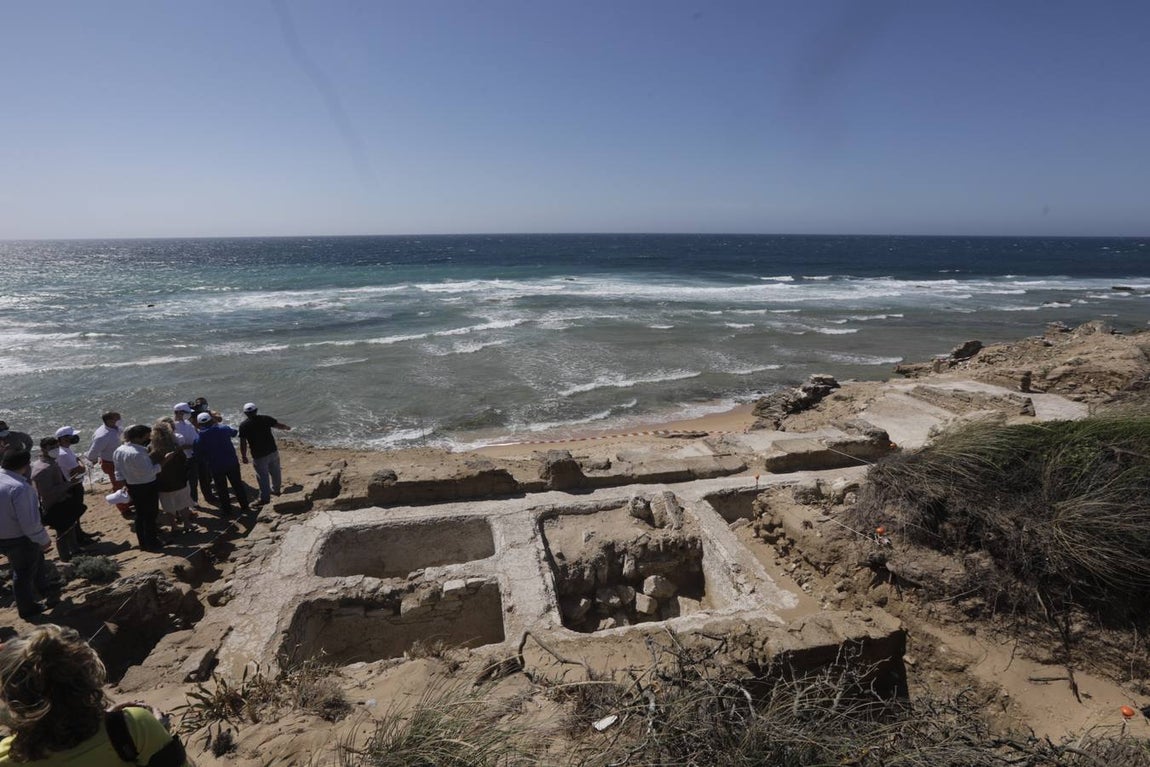 El yacimiento de Caños de Meca, en fotos: una necrópolis de la Edad de Bronce, termas, piscifactoría...
