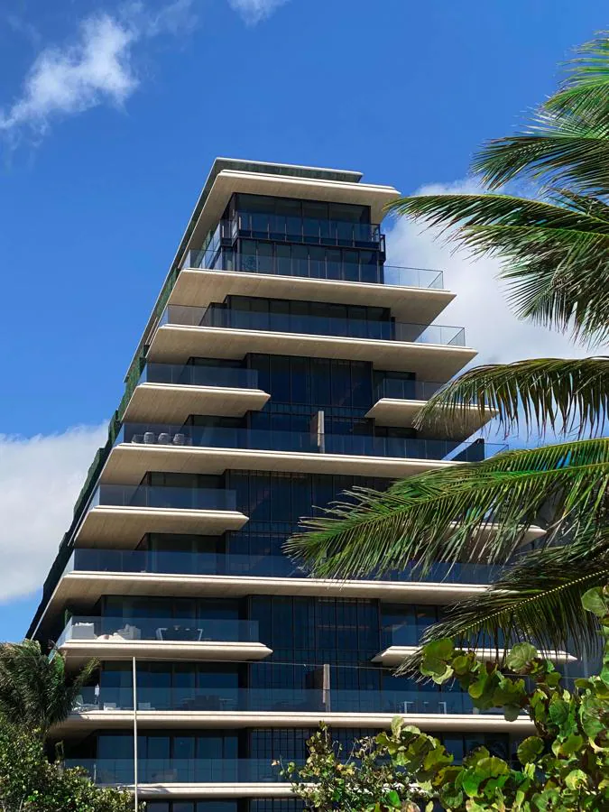 Arte Surfside, el edificio de lujo de Miami que puedes pagar con criptomonedas