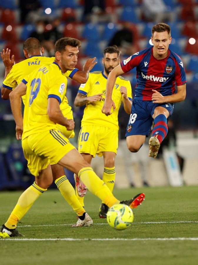 FOTOS: Levante - Cádiz CF