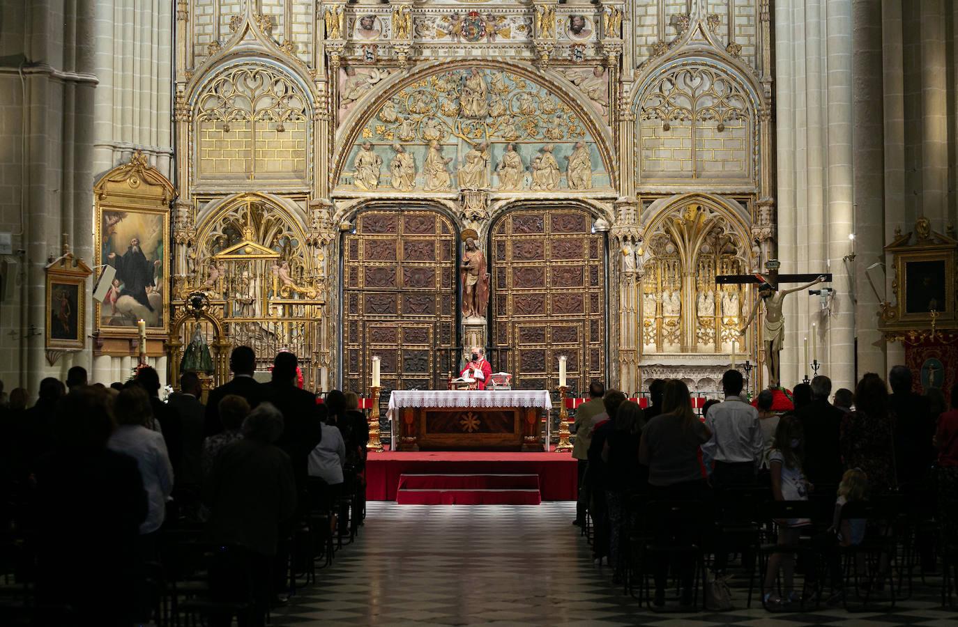 Los &#039;reviernes&#039; del Cristo de la Vega, en la catedral de Toledo