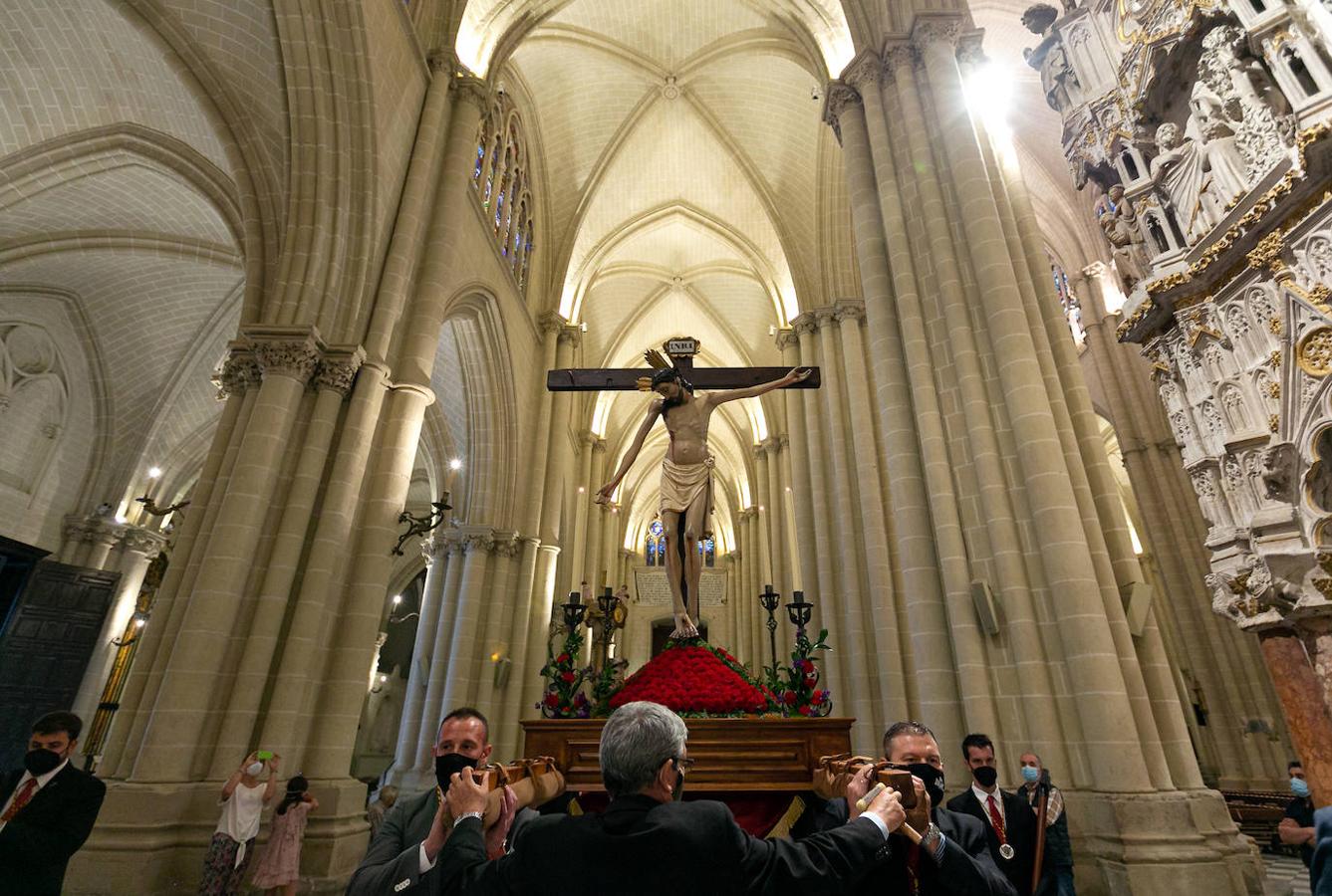 Los 'reviernes' del Cristo de la Vega, en la catedral de Toledo