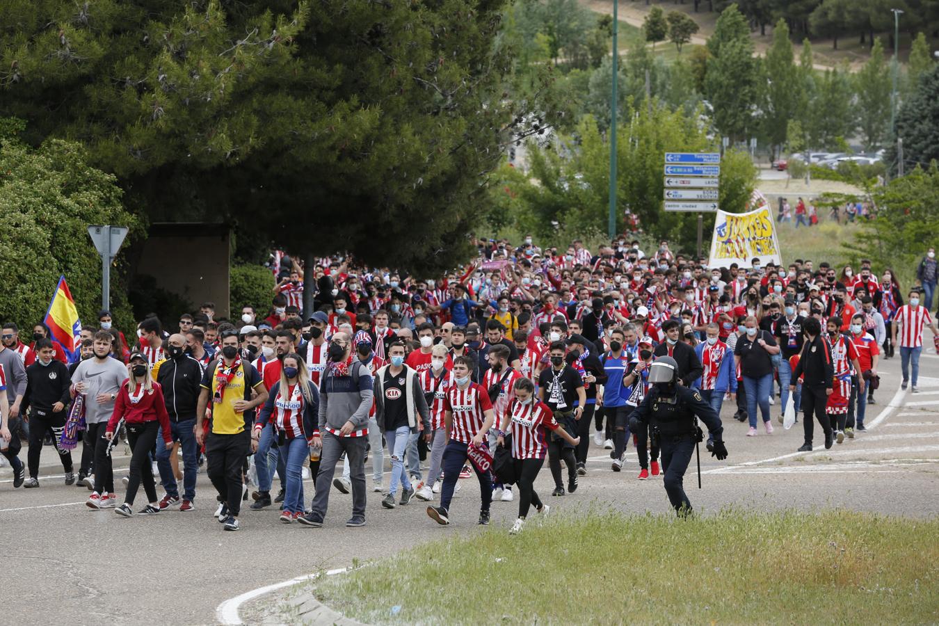 El Atlético gana la Liga: Las imágenes de las horas previas y de la celebración en Valladolid