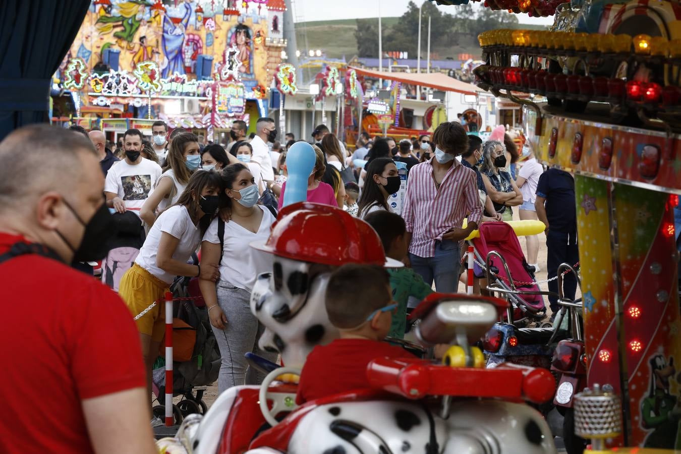 Vive Park Córdoba | En imágenes, el ambientazo del parque de atracciones del Arenal