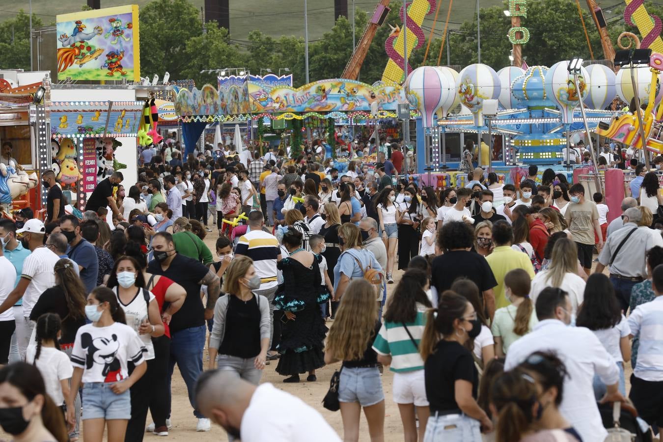 Vive Park Córdoba | En imágenes, el ambientazo del parque de atracciones del Arenal