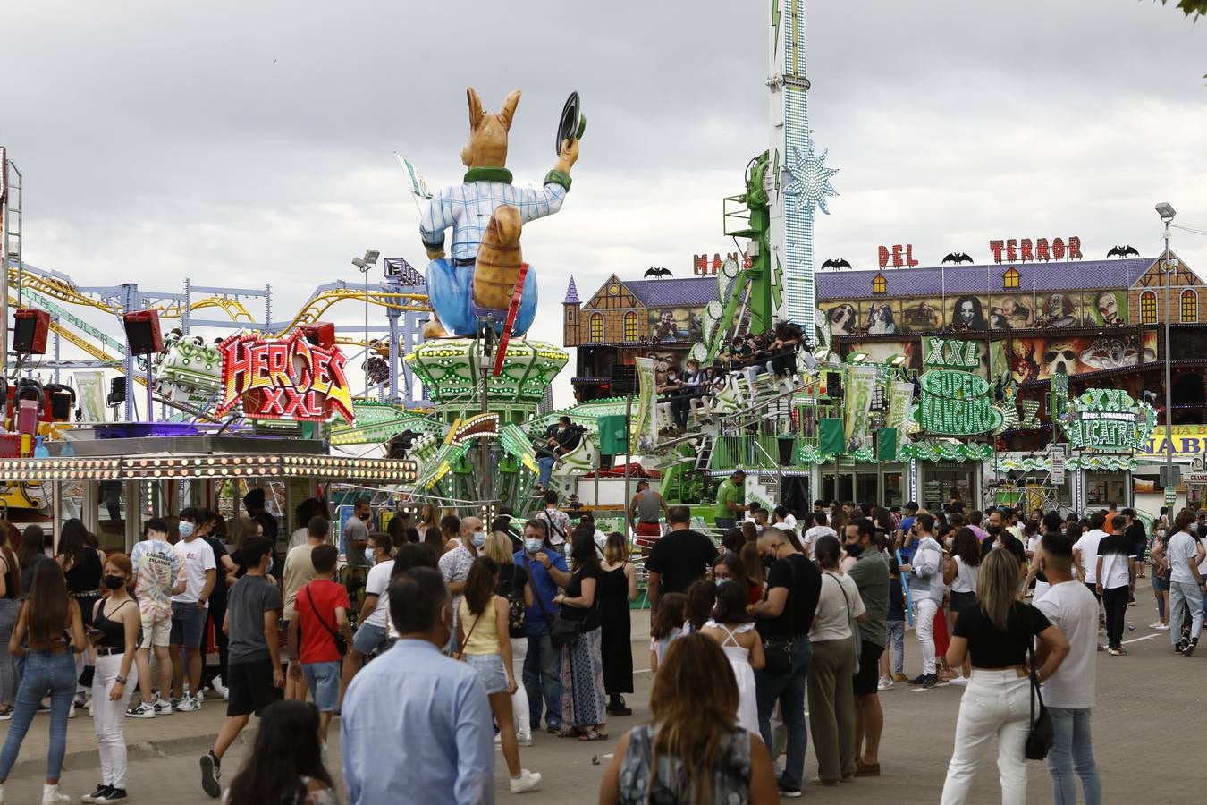 Vive Park Córdoba | En imágenes, el ambientazo del parque de atracciones del Arenal