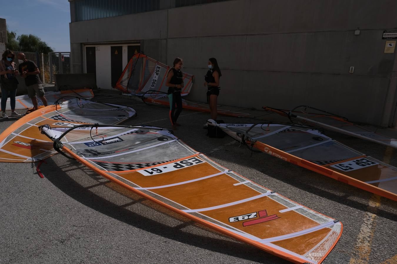 FOTOS: Las imágenes más espectaculares de la Copa de España de Windsurf, en la bahía de Cádiz