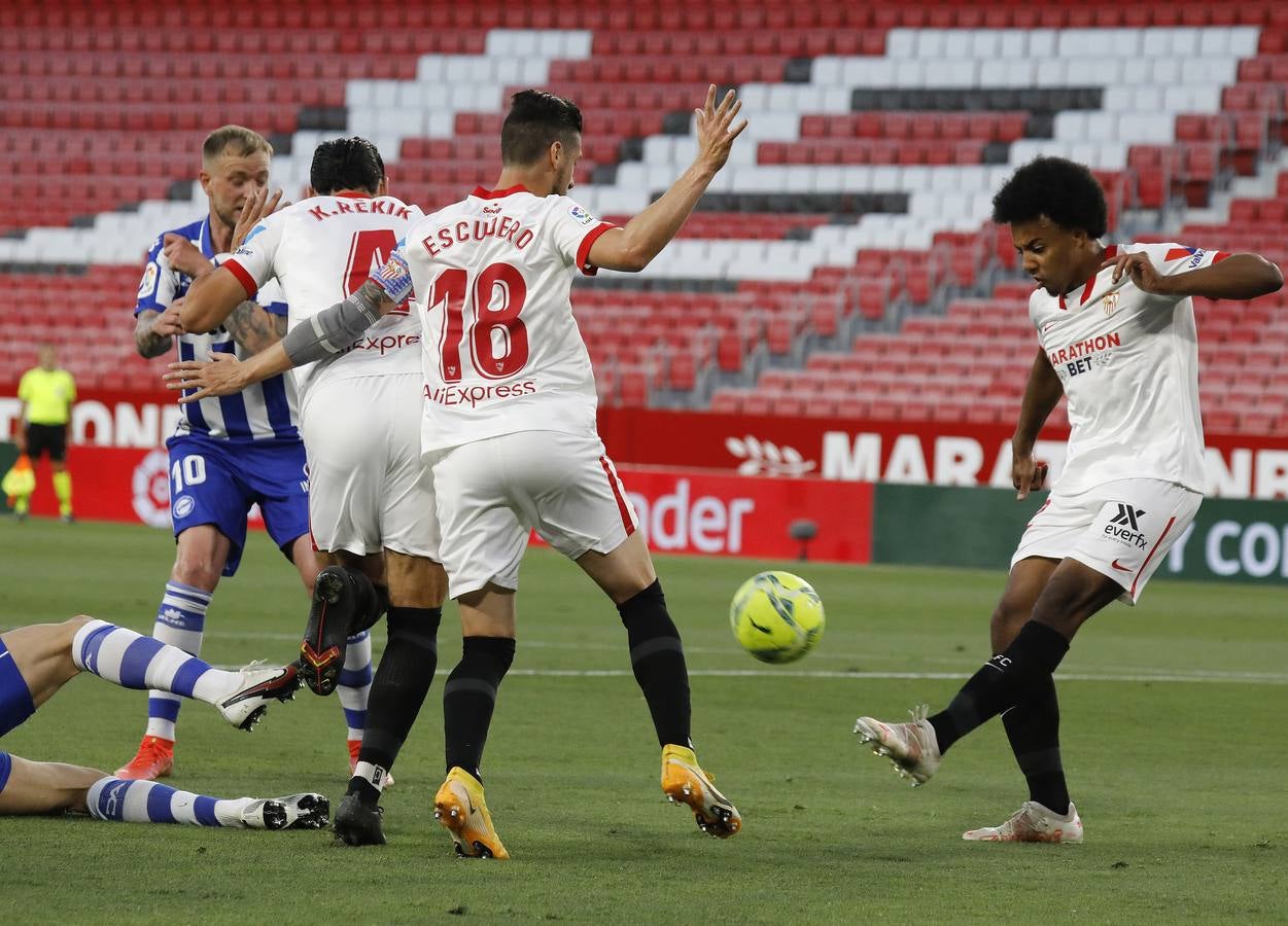 Partido entre el Sevilla FC y el Deportivo Alavés