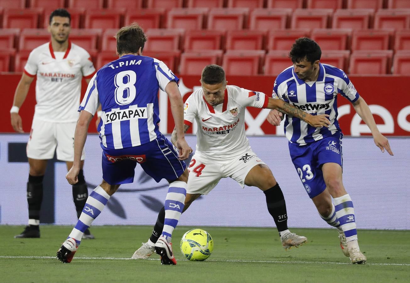 Partido entre el Sevilla FC y el Deportivo Alavés